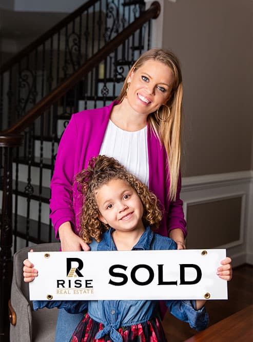 Christina-Chloe-Eury-2021 christina-chloe eury 2021